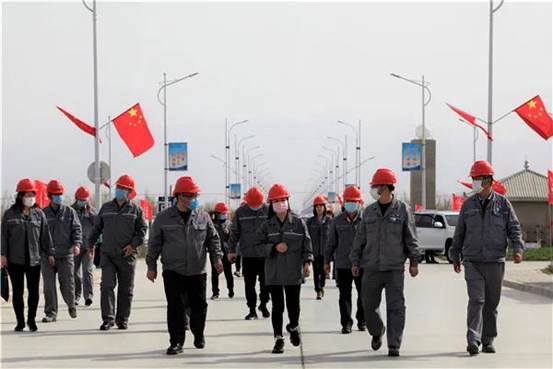 天雨煤化调研现。ㄑ钭虾 摄）